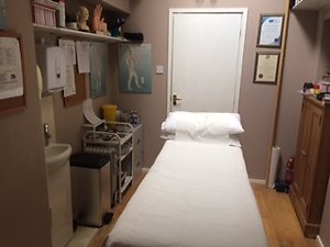 Home. acupuncture witney oxfordshire room